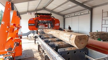 Промислова деревообробна лінія Wood-Mizer WB2000 на сучасному підприємстві у Польщі